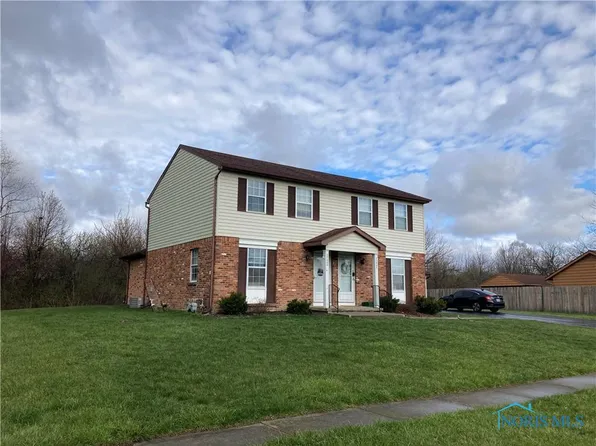 27005 Oakmead Dr, Perrysburg, OH 43551