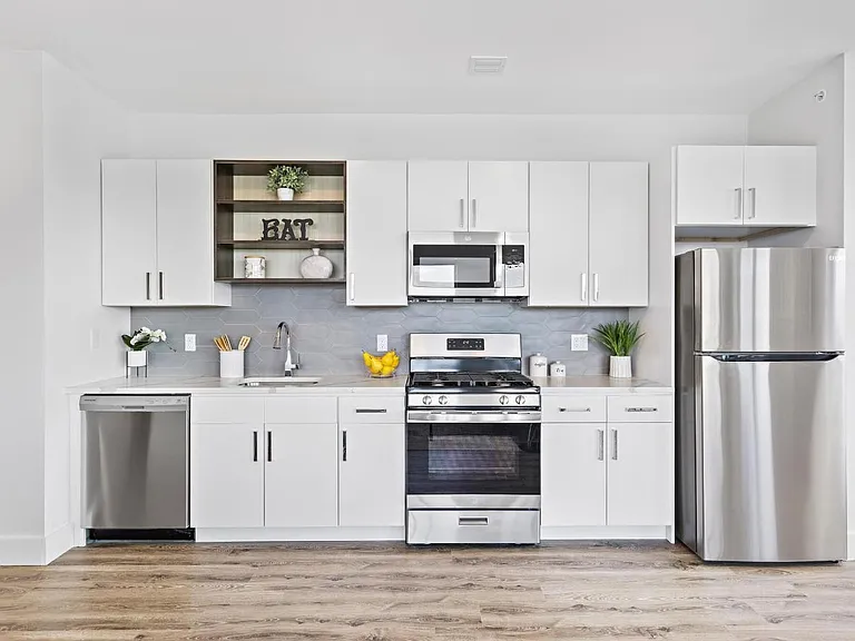 172 Avenue F #401 — Photo 2