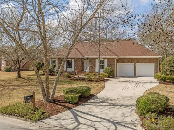 6002 Club House Drive, New Bern, NC 28562