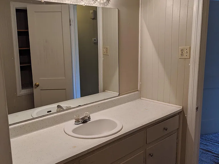 130 Brentwood Pl NE — Photo 9