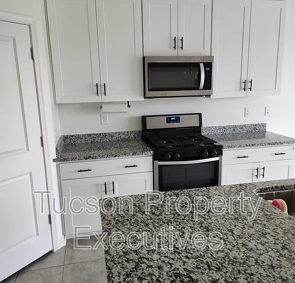6391 E Calle Hora Cero — Photo 3