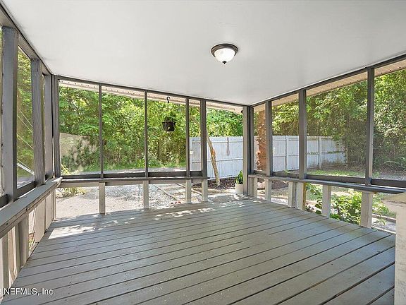 5th image of 197 LYNN Street