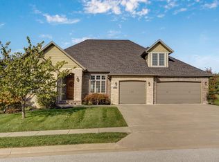 867 E Edenmore Circle, Nixa, MO 65714