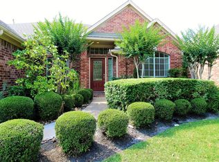 9026 Robinhoods Well Dr, Spring, TX 77379