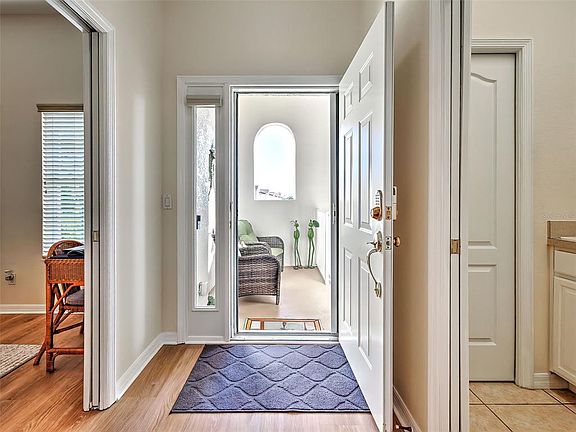 4th image of 1204 Ravinia Cir #1204