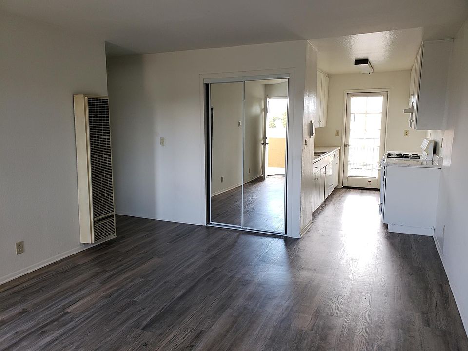 1st image of 1030 E Hill St APT 7