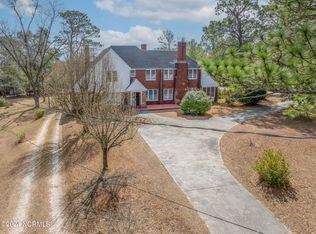 309 Entwistle St, Hamlet, NC 28345