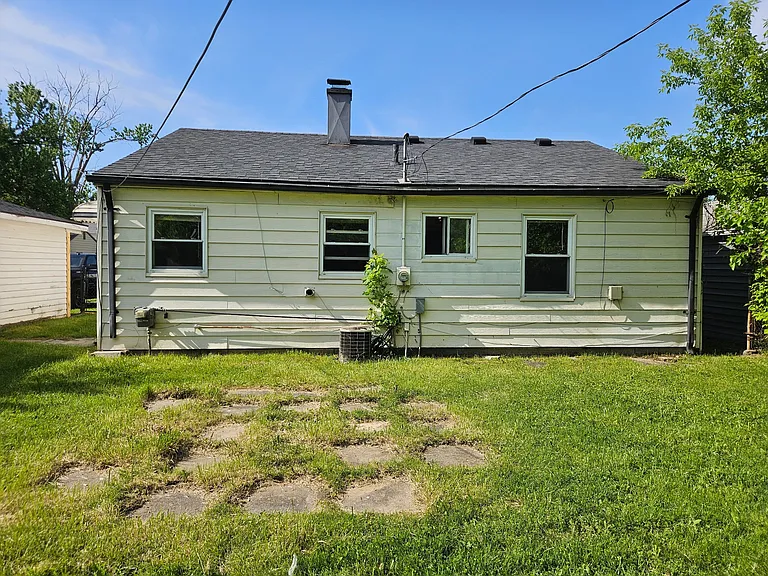 14376 Knox Ave — Photo 9