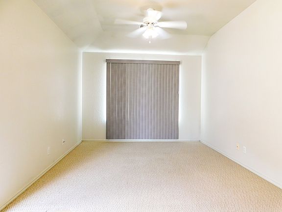 3rd image of 3707 Littleleaf Dr APT A