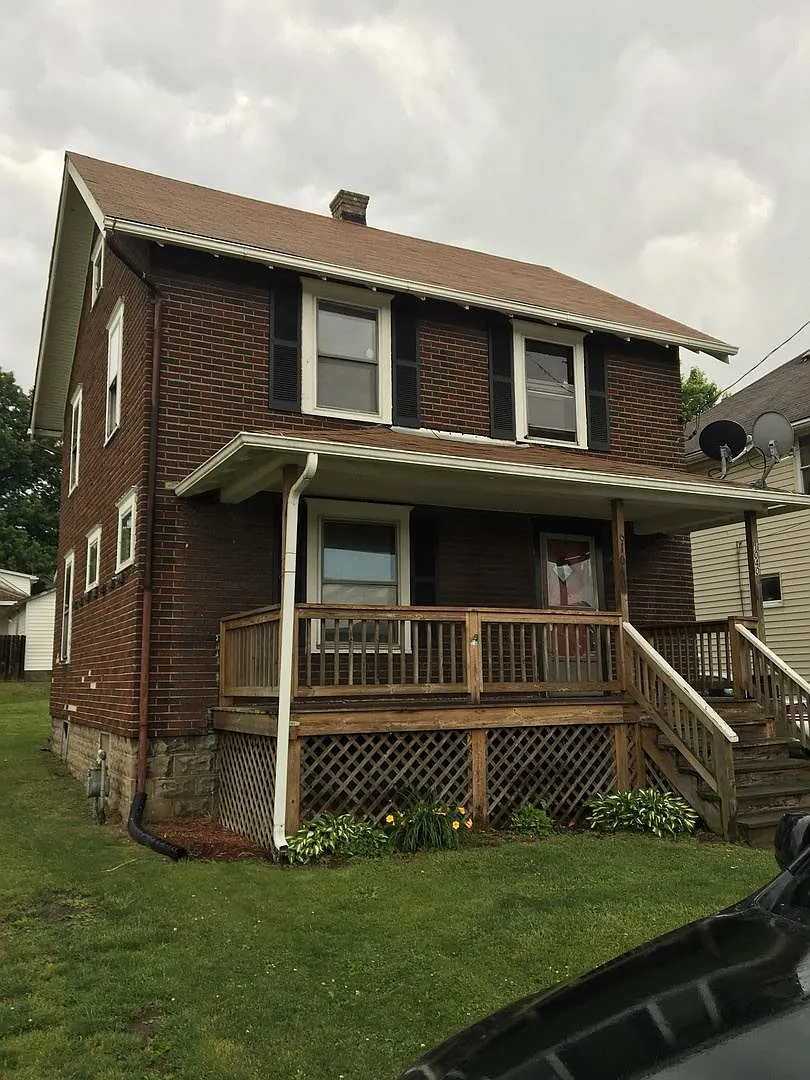 1040 Cherry Way photo 1