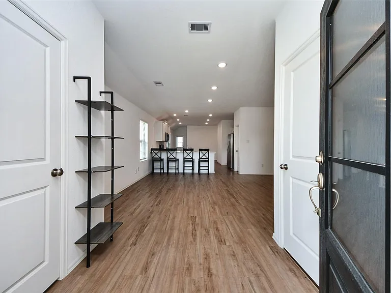 19348 Villa Mesa Dr — Photo 3