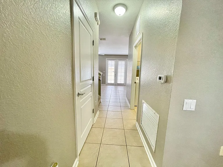 7727 Fairgrove Ave — Photo 10