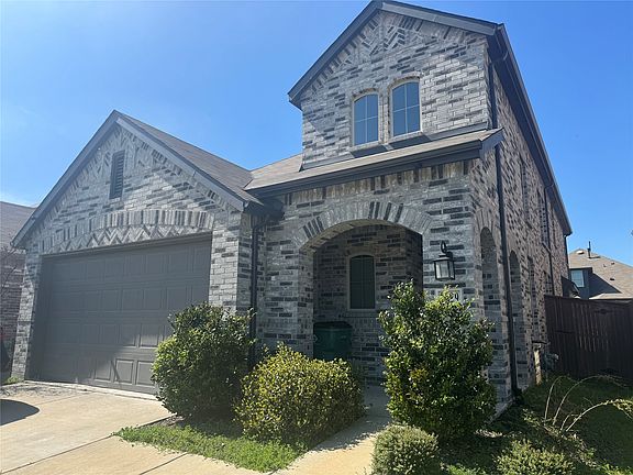 2nd image of 3929 Rochelle Ln