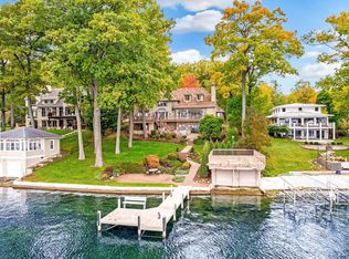 W283N3332 Lakeside Rd, Pewaukee, WI 53072