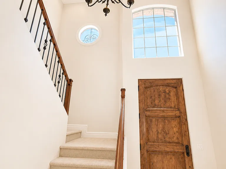 111 W Missouri Ave — Photo 3
