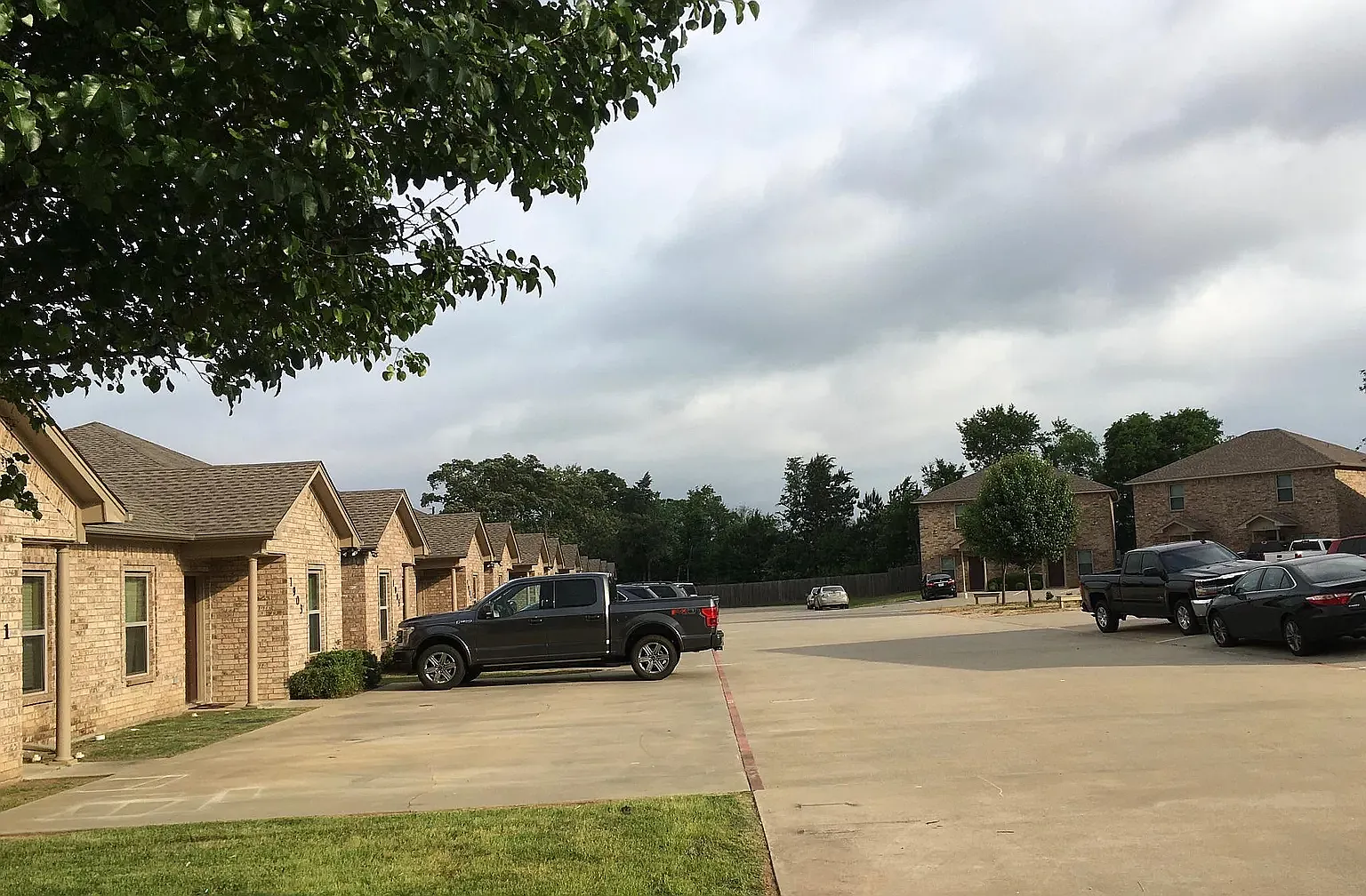 3 bed, $1,395 — Photo 2