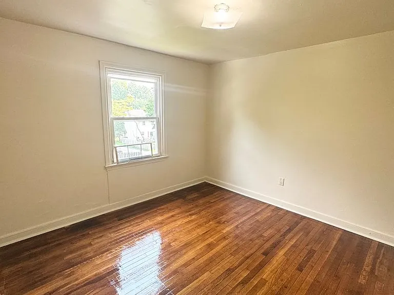 415 Fairview Ave — Photo 6