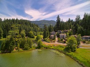 22 Morning Beach Dr, Bellingham, WA 98229