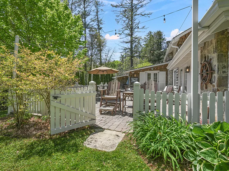 343 Cullasaja Dr #1 — Photo 36