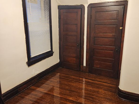 3rd image of 3421 Hartford St Floor 1