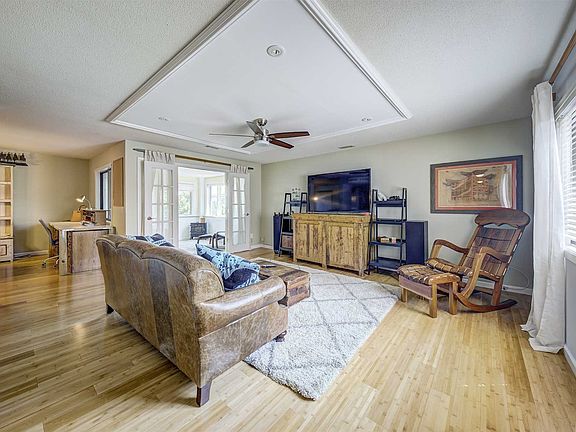 5th image of 350 N Water St APT 1-5