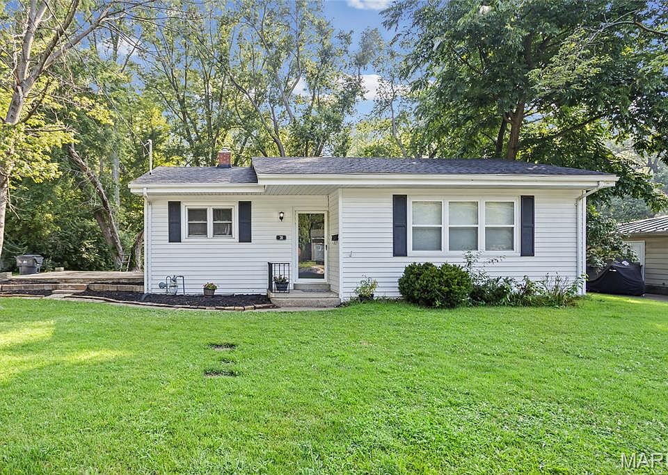 1st image of 30 Apple Tree Ln