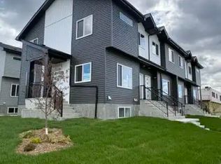 9844 155th St NW #1B, Edmonton, AB T5P2L1