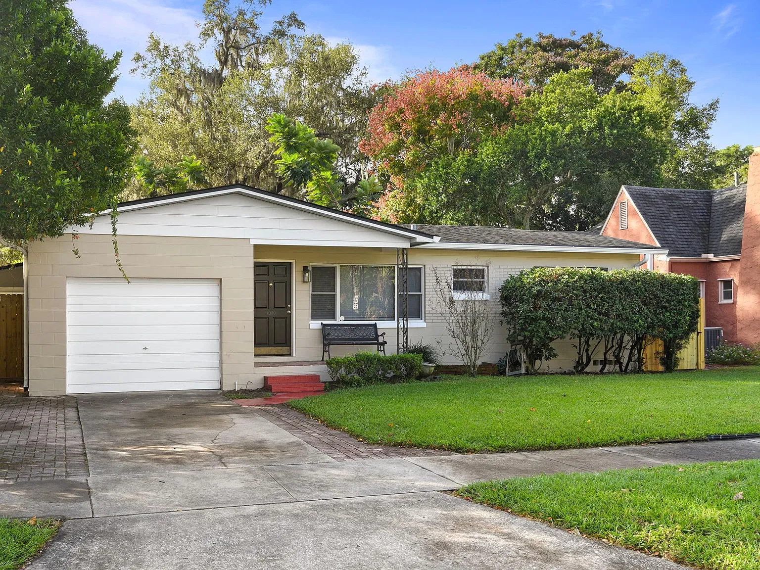 2 bed, 1.5 bath, 1092 sqft, $2,500 — Photo 3