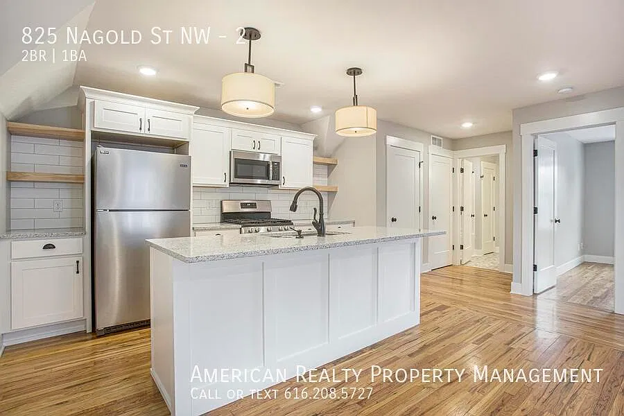 2 bed, 969 sqft, $1,750 — Photo 2