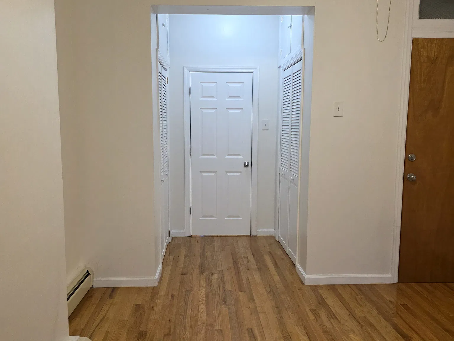 1 bed, 750 sqft, $2,312 — Photo 3