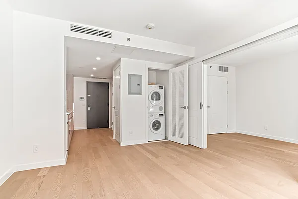 Rented by Compass | media 31