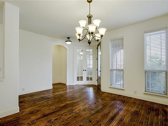5th image of 2308 Kemerton Dr