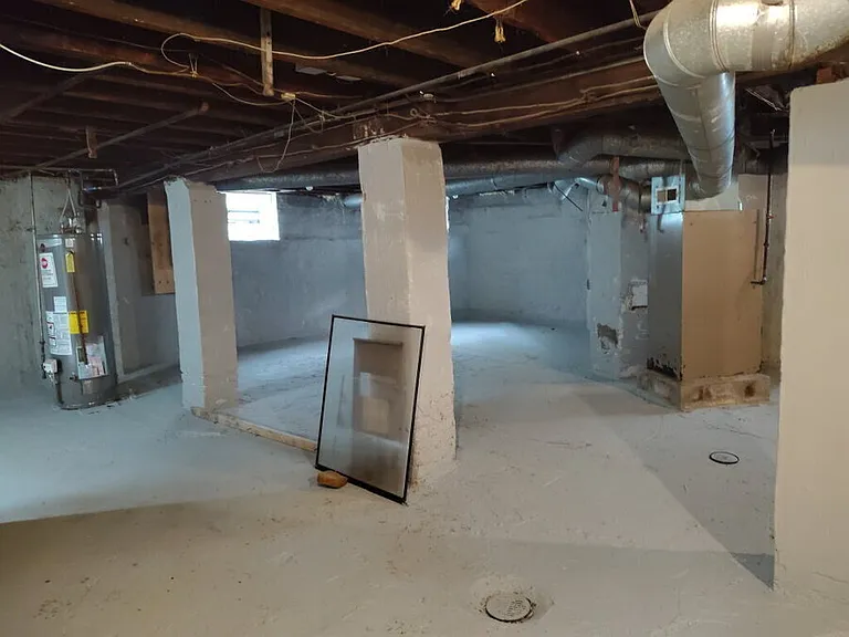 6034 Hillman Ave — Photo 7