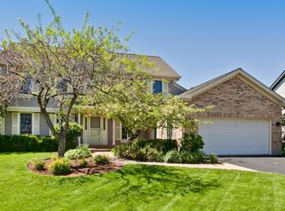 298 Stone Fence Rd, Vernon Hills, IL 60061