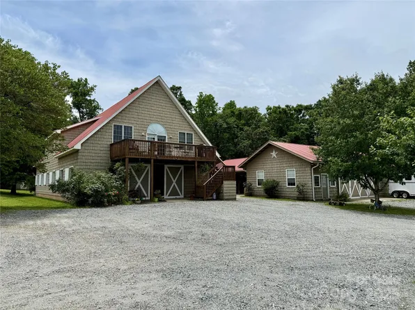 226 John Smith Rd, Columbus, NC 28722