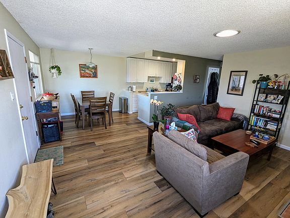 3rd image of 4110 Monroe Dr APT D