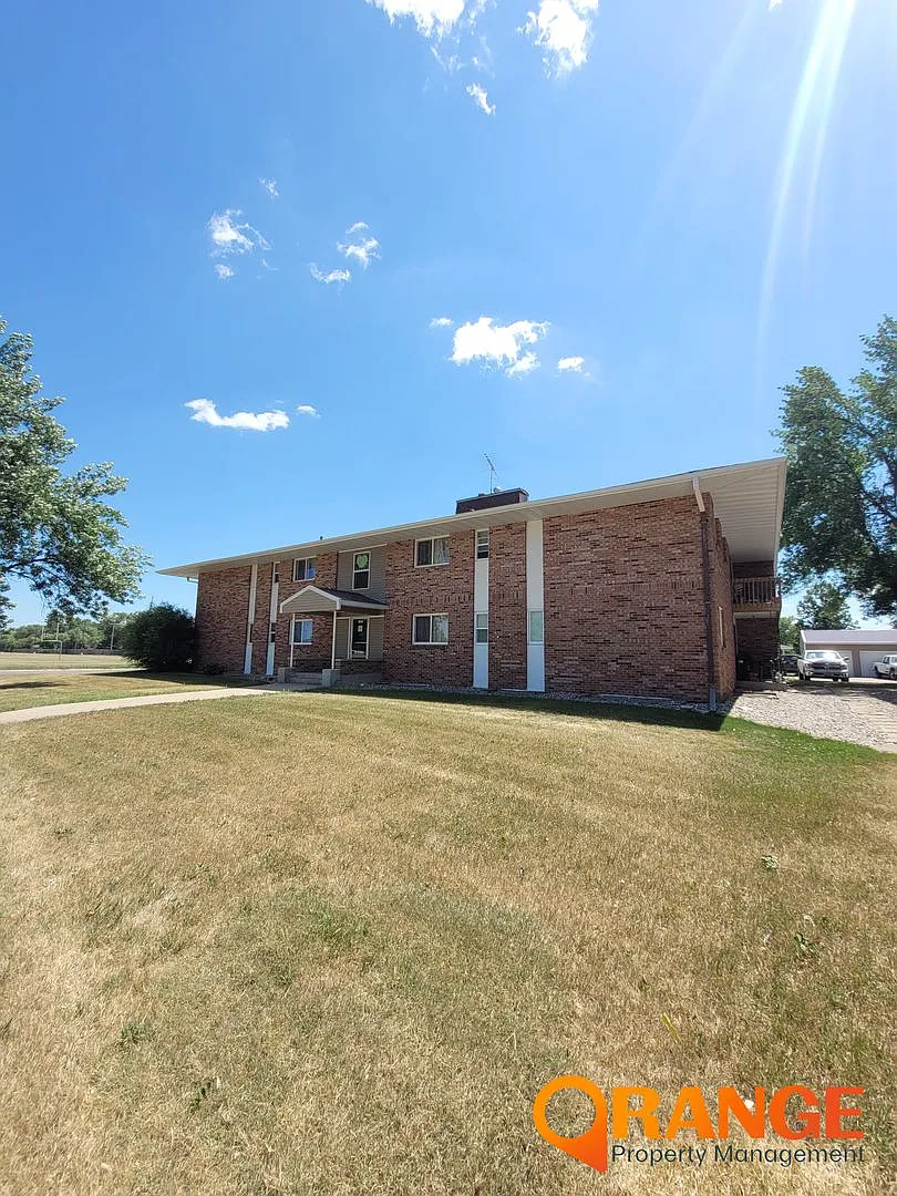 Westmore I Apartments — Photo 1
