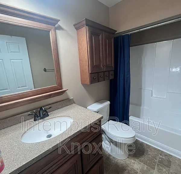405 Iroquois Ln #2 — Photo 10