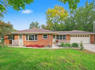 1145 W Lakewood Blvd, Holland, MI 49424