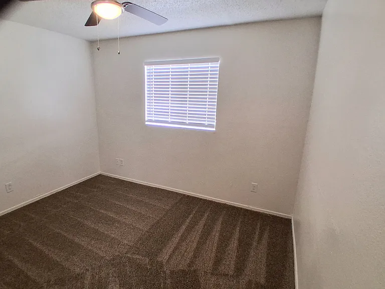 1715 E. Pepper Circle — Photo 9