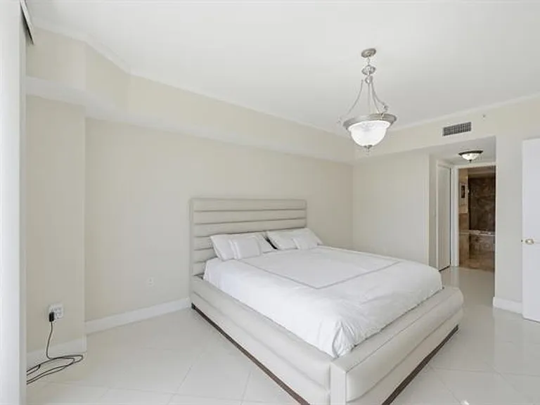 9595 Collins Ave #N3-F — Photo 22