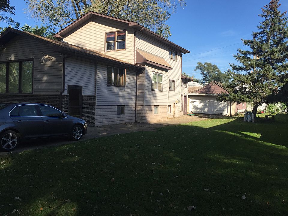 1st image of 661 Forsythe Ave