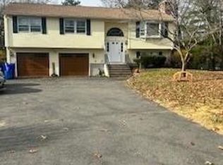 5 Sherwin Dr, Enfield, CT 06082