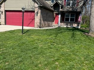 932 Stave Oak Dr, Beech Grove, IN