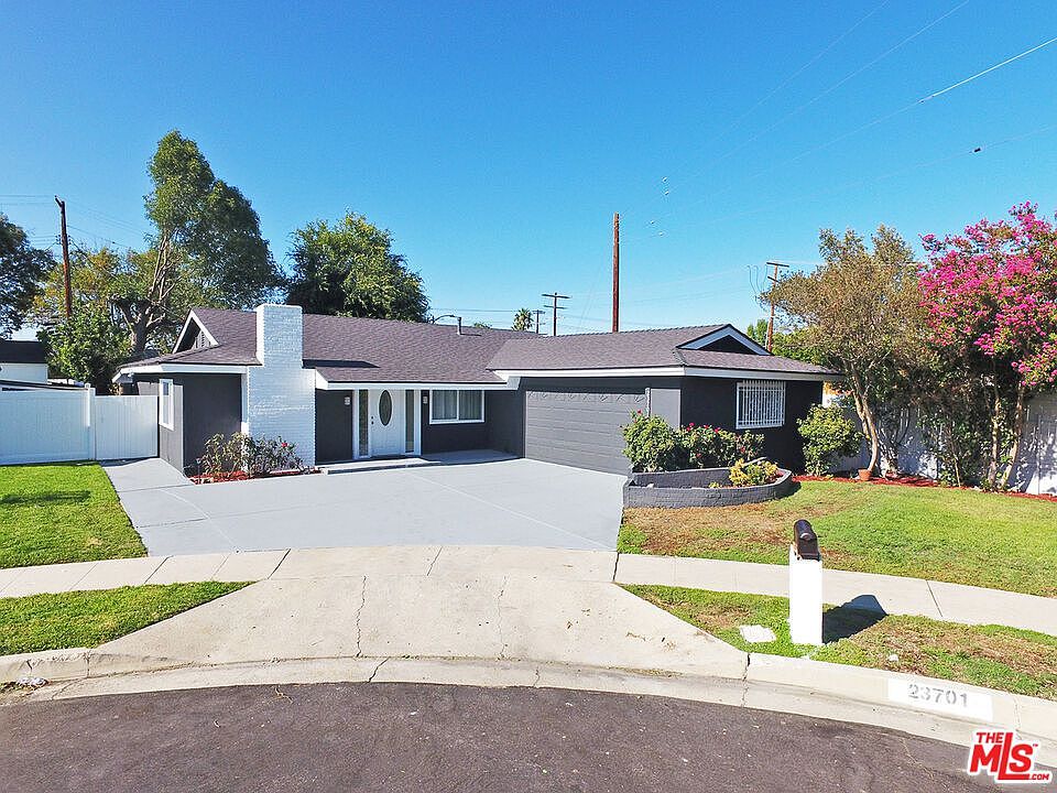 23701 Bessemer St, Woodland Hills, CA 91367 | Zillow