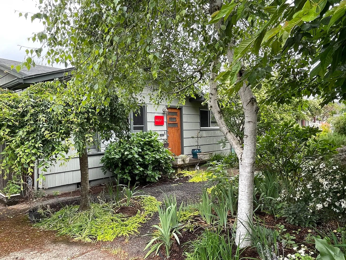 2 Bedroom 1 Bath ~ Solar Savings, Incredible fenced yard & Storage ~ SE Woodstock/Richmond Neighb... — Photo 3