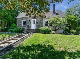 3 Pierson St, Bloomfield, NJ 07003