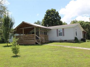 7502 Becks Grove Rd, Freetown, IN 47235