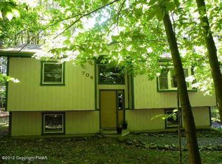 1907 Stag Run, Pocono Lake, PA 18347