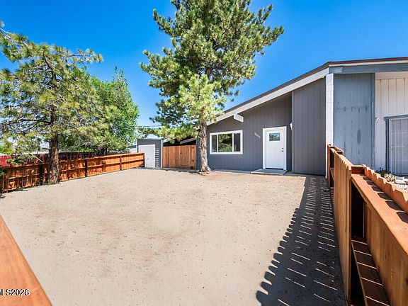 3rd image of 13702 Mount Shasta St